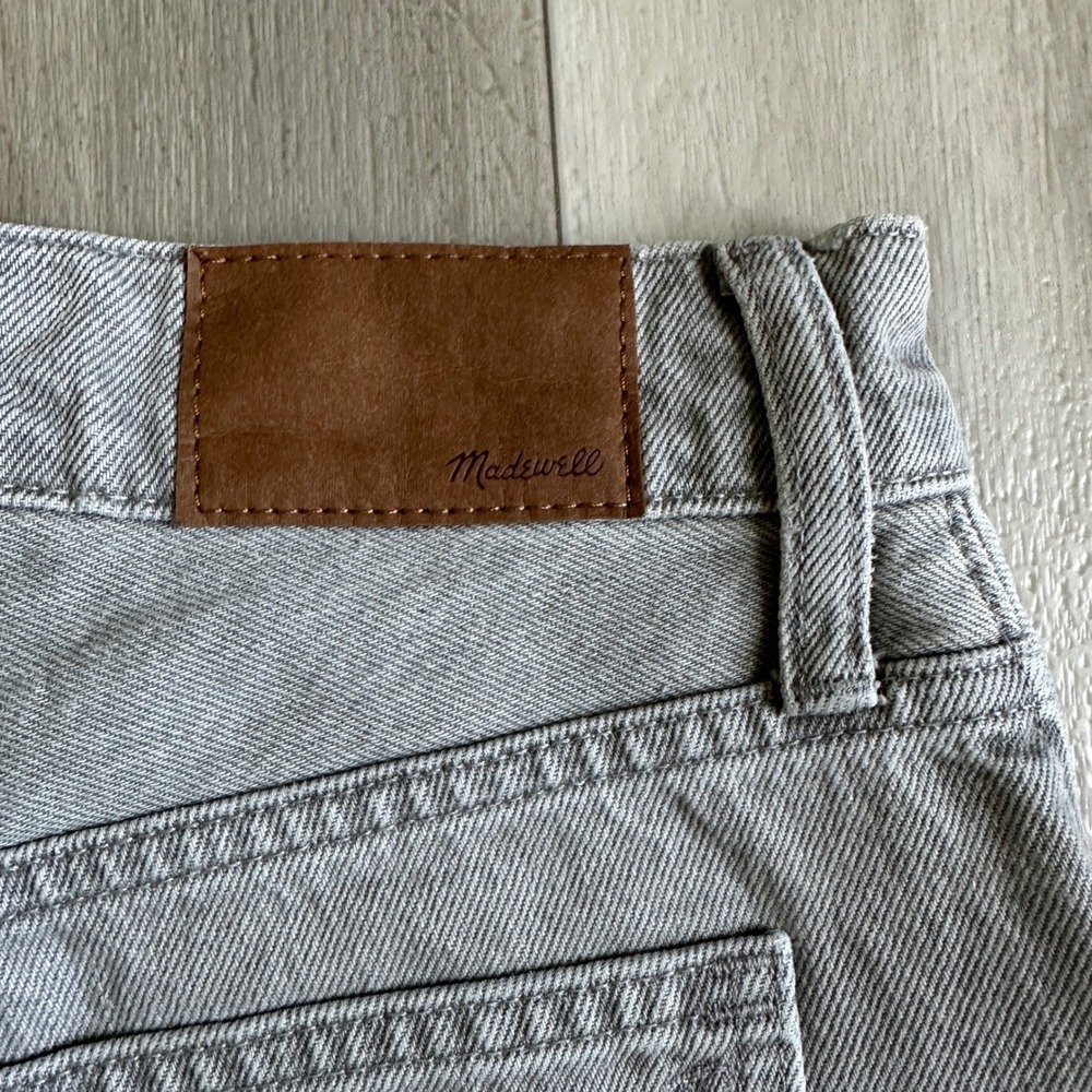 Madewell Straight Leg Jeans in Light Gray - Picture 5 of 10